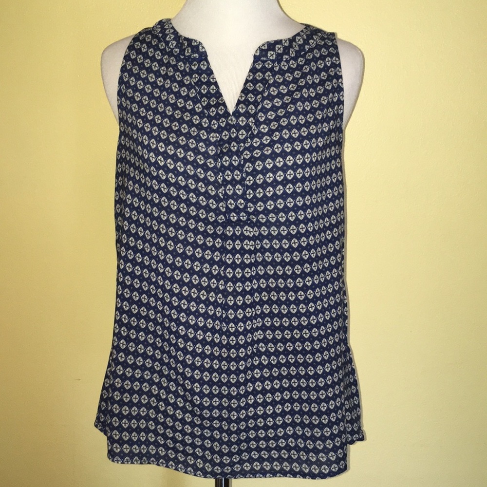 Small sleeveless top